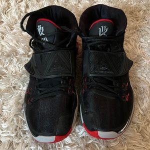Nike Kyrie 6 Bred